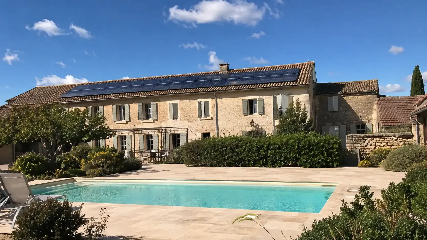 Image installateur panneaux solaires 6 panneaux solaires pv