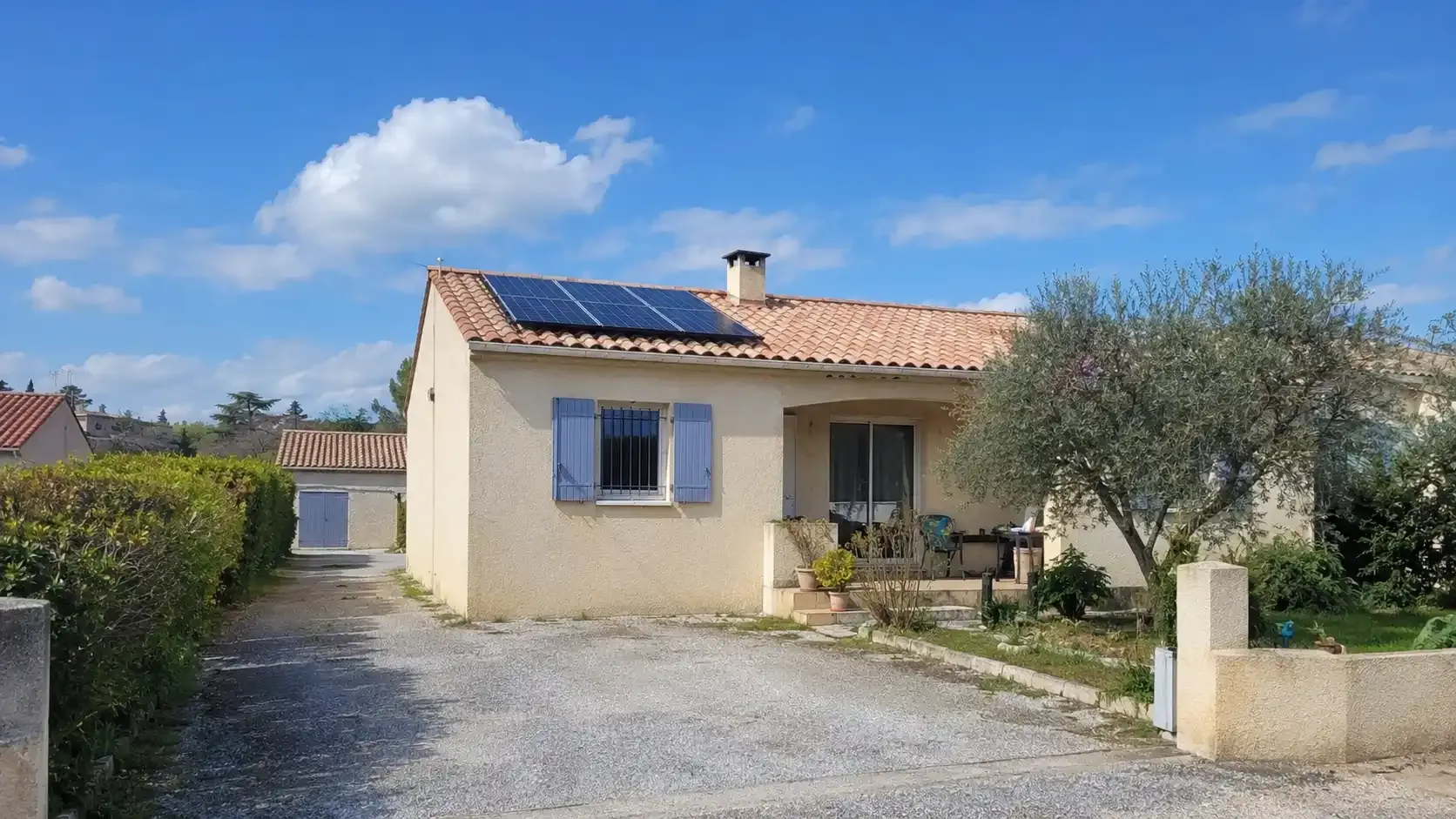Image installateur panneaux solaires 8 panneaux solaires pv